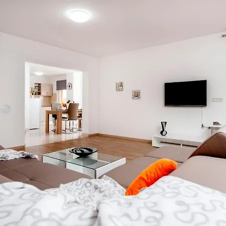 Guest house Aria And Apartmant Fuga