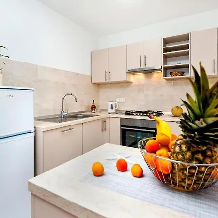 Guest house Aria And Apartmant Fuga 4*