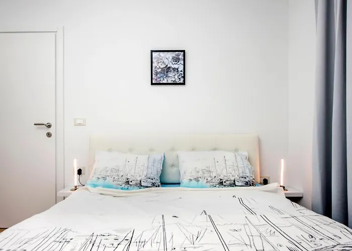 בית הארחה Aria And Apartmant Fuga רוביני