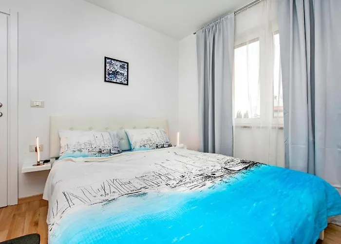 Aria And Apartmant Fuga בית הארחה 4*