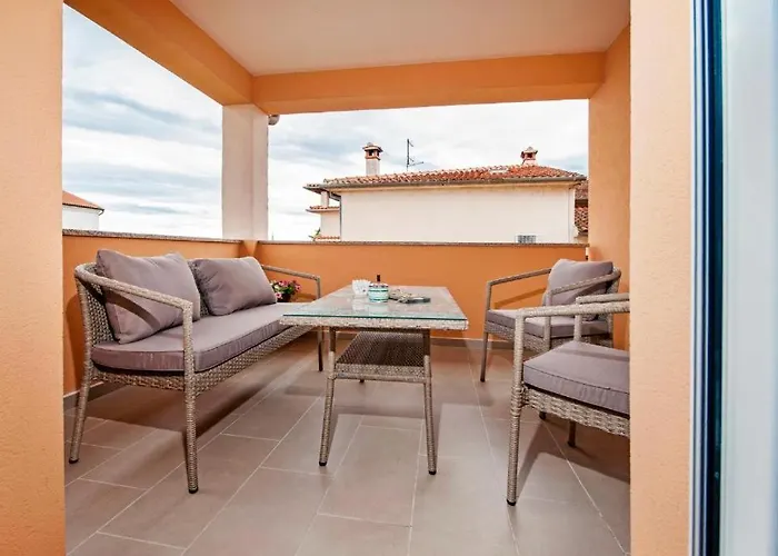 Aria And Apartmant Fuga בית הארחה רוביני